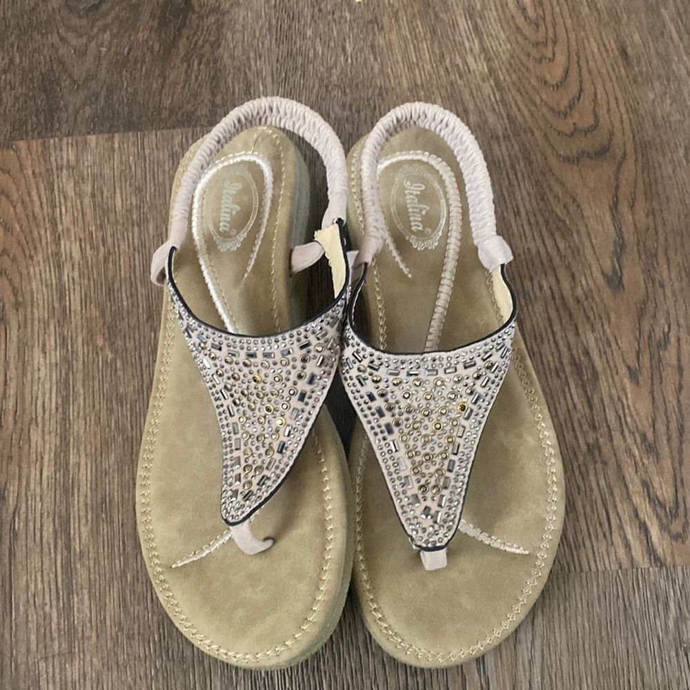 Italina sandals size 8